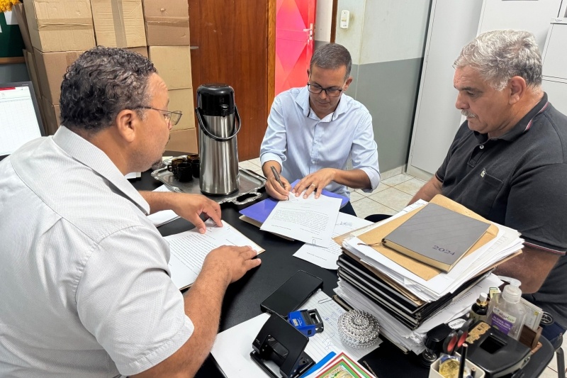 Inspetor Cabral visita Itahum e promete atenção às demandas do distrito