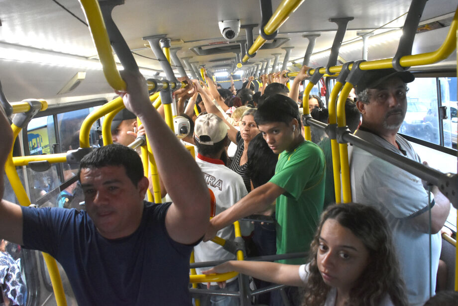 APÓS 12 ANOS, GRUPOS VOLTAM ÀS RUAS CONTRA AUMENTO NA TARIFA NA CAPITAL