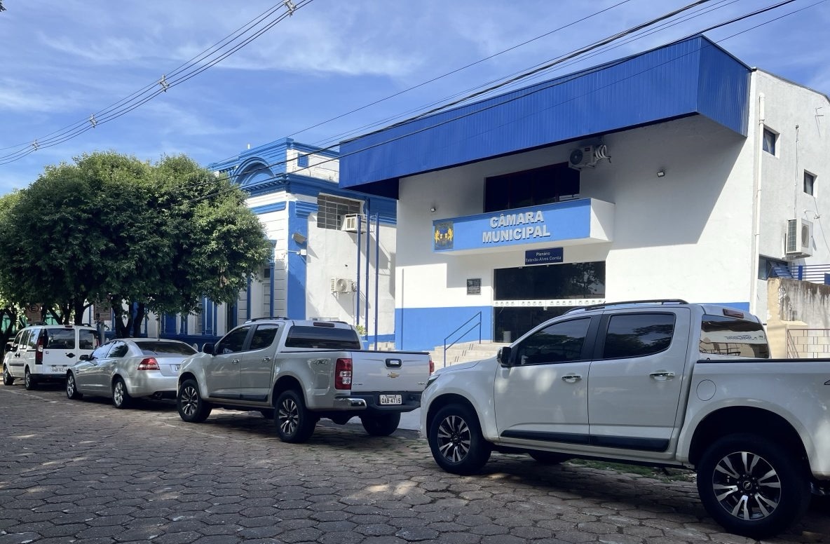 GAECO realiza operação em Câmara e residências de ex-presidentes de MS