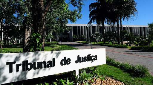 JUSTIÇA VETA NOMEAÇÃO DE ESPOSA POR PREFEITO INTERINO EM MS