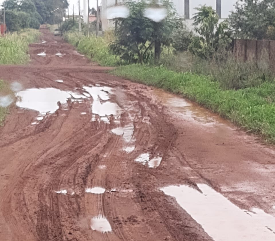 Moradores das Sitiocas Campo Belo pedem cascalhamento de ruas danificadas