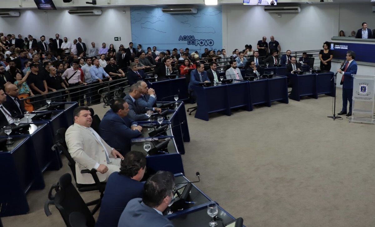 PL e PT seguem sem líderes definidos, enquanto PSDB alcança acordo.