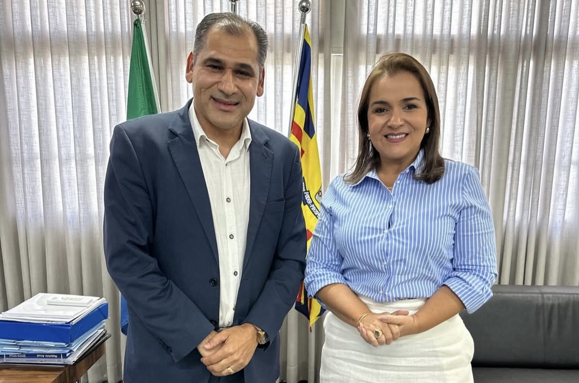 ADRIANE NOMEIA QUINTO VEREADOR NÃO REELEITO PARA CARGO NA PREFEITURA