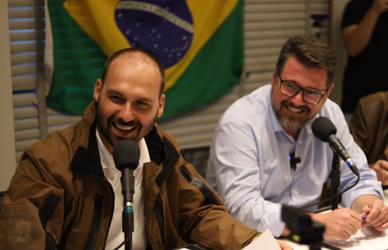 AMIGO ÍNTIMO DA FAMÍLIA BOLSONARO, POLLON PODE TROCAR O PL PELO NOVO