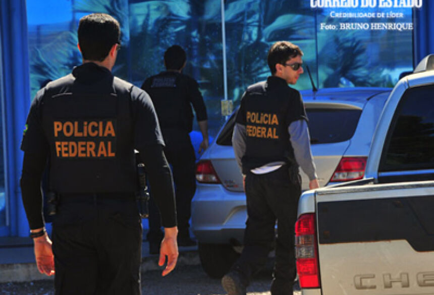 APÓS 14 ANOS, JUSTIÇA DIVIDE AÇÕES DE R$ 13 MI CONTRA EX-PREFEITOS