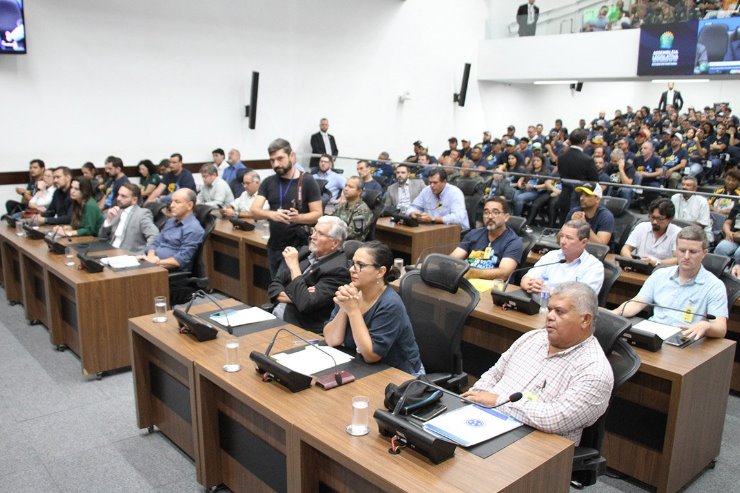 AUDIÊNCIA PÚBLICA DEBATEU PROJETO SOBRE PESCA EM MATO GROSSO DO SUL