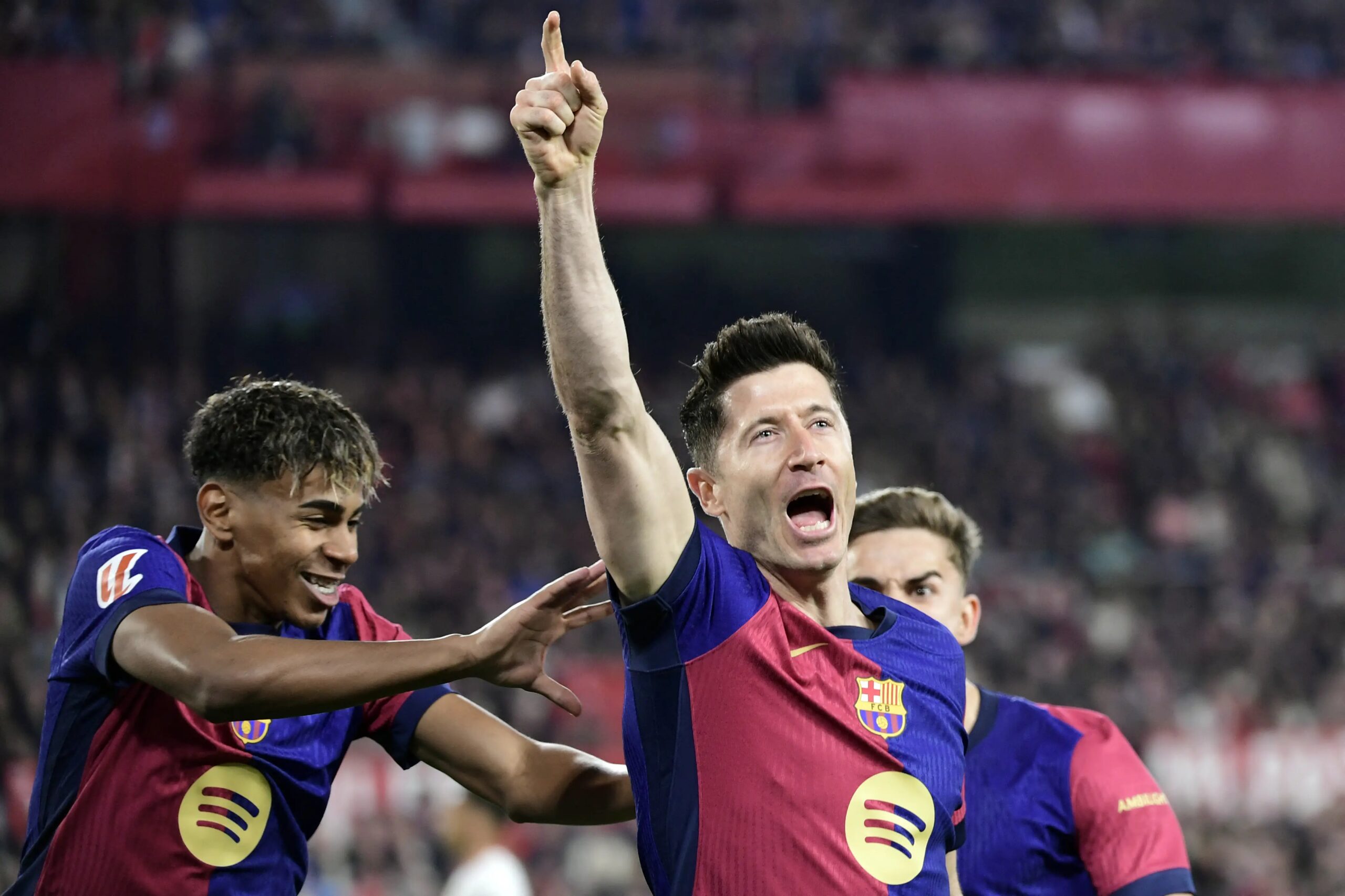 BARCELONA É O CLUBE COM MAIS GOLS MARCADOS NO MUNDO EM 2025
