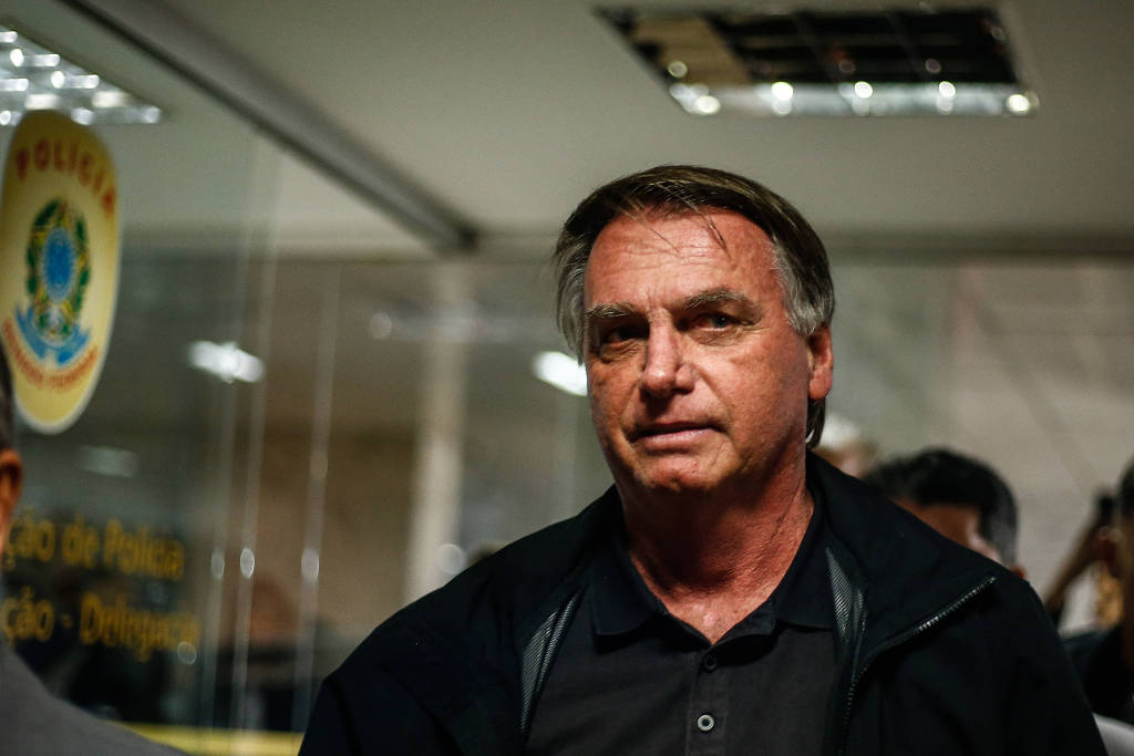 BOLSONARO LIDEROU TRAMA E TINHA ATÉ DISCURSO PÓS-GOLPE PRONTO, DIZ PGR