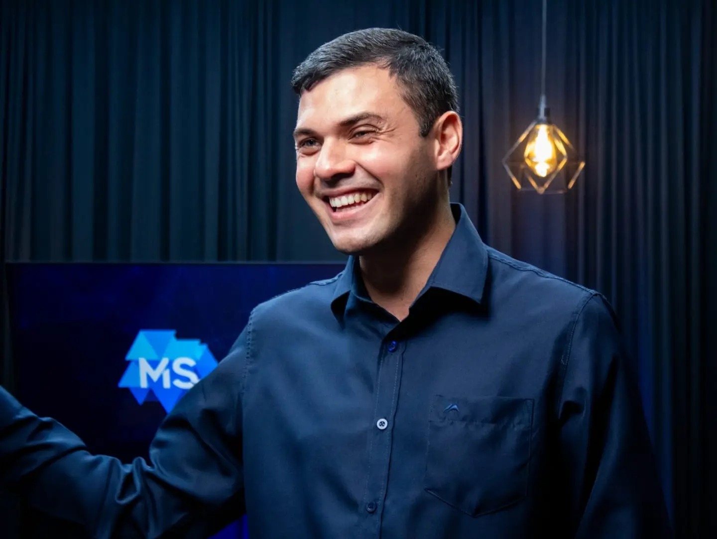 COM DESISTÊNCIA DOS "GRANDES", LUSO É O ÚNICO CANDIDATO EM 2026