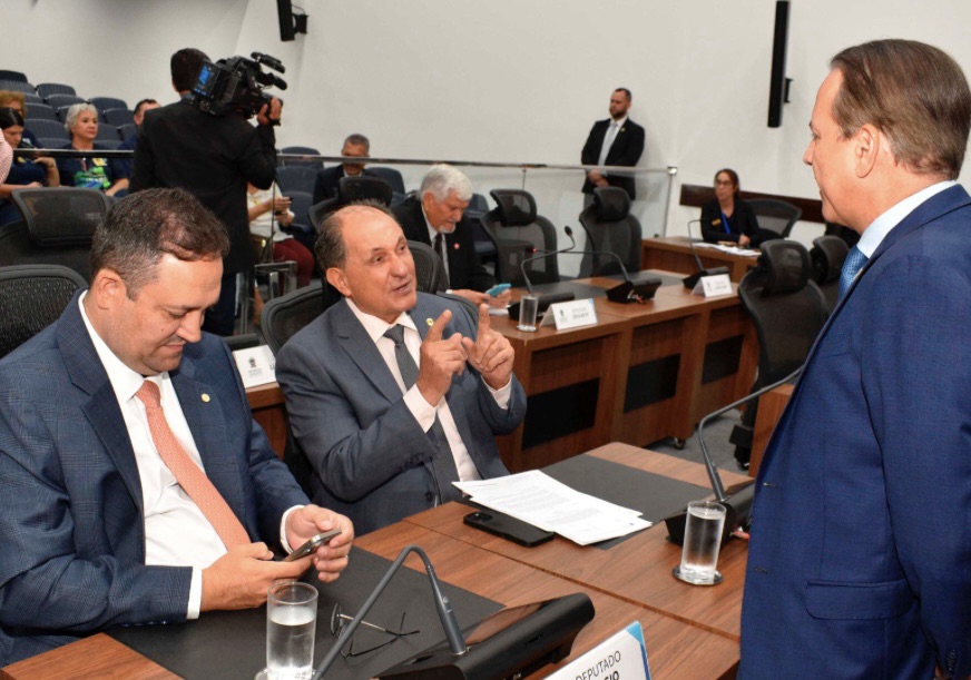 COM INDEFINIÇÃO NO PSDB, DEPUTADO AVALIA MUDANÇA PARA O PL