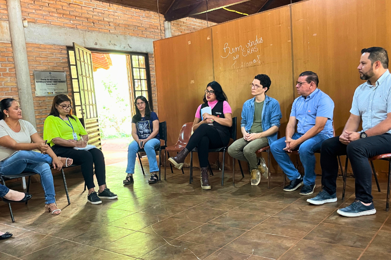 Comissão Indígena da Câmara de Dourados visita CRAS na Aldeia Bororó