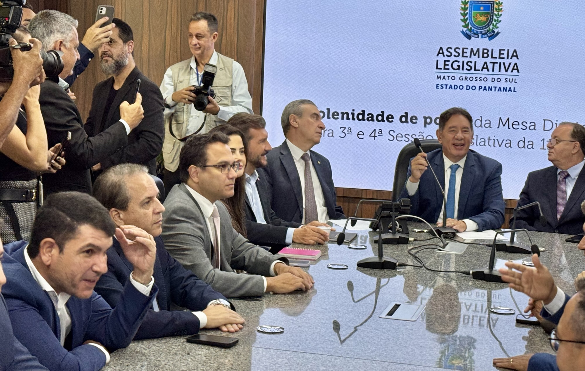 Gerson Claro toma posse prometendo respeito às diferenças ideológicas