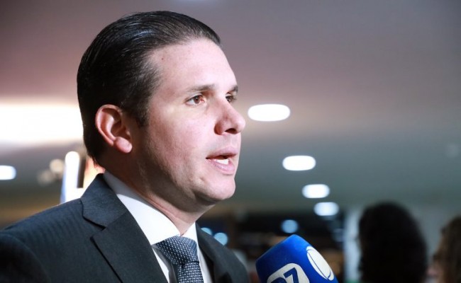Hugo Motta propõe anistia para os envolvidos nos atos de 8 de janeiro