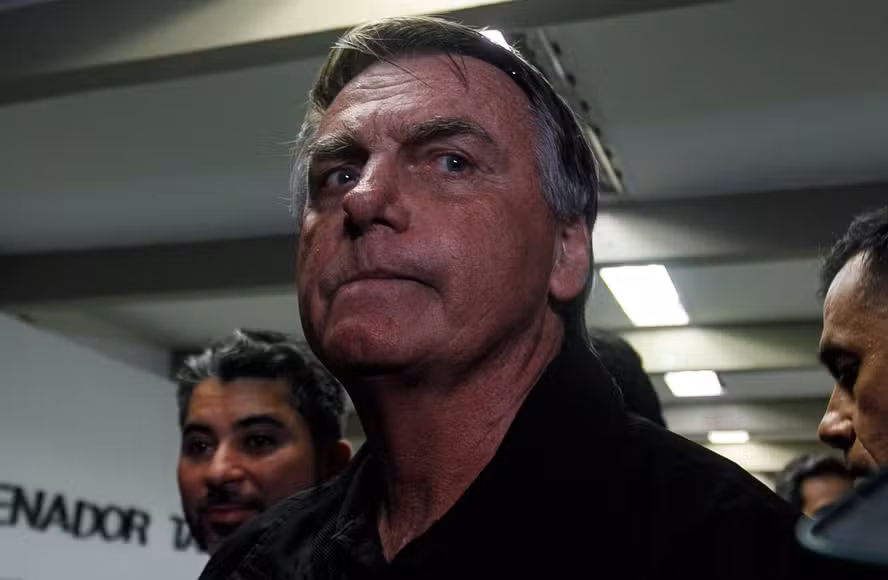 ‘Inelegibilidade perpétua’: condenação na trama golpista pode impedir Bolsonaro de se candidatar por mais de 50 anos