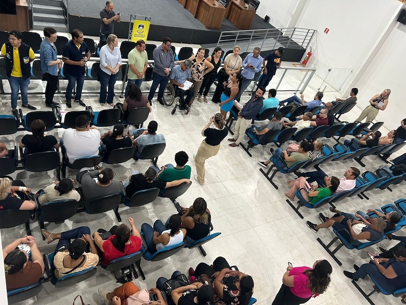 Trabalhadores da Funsaud protestam contra retirada da insalubridade