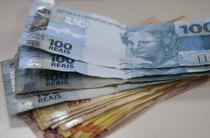Servidores do estado já tem data para receber os salários de março; confira