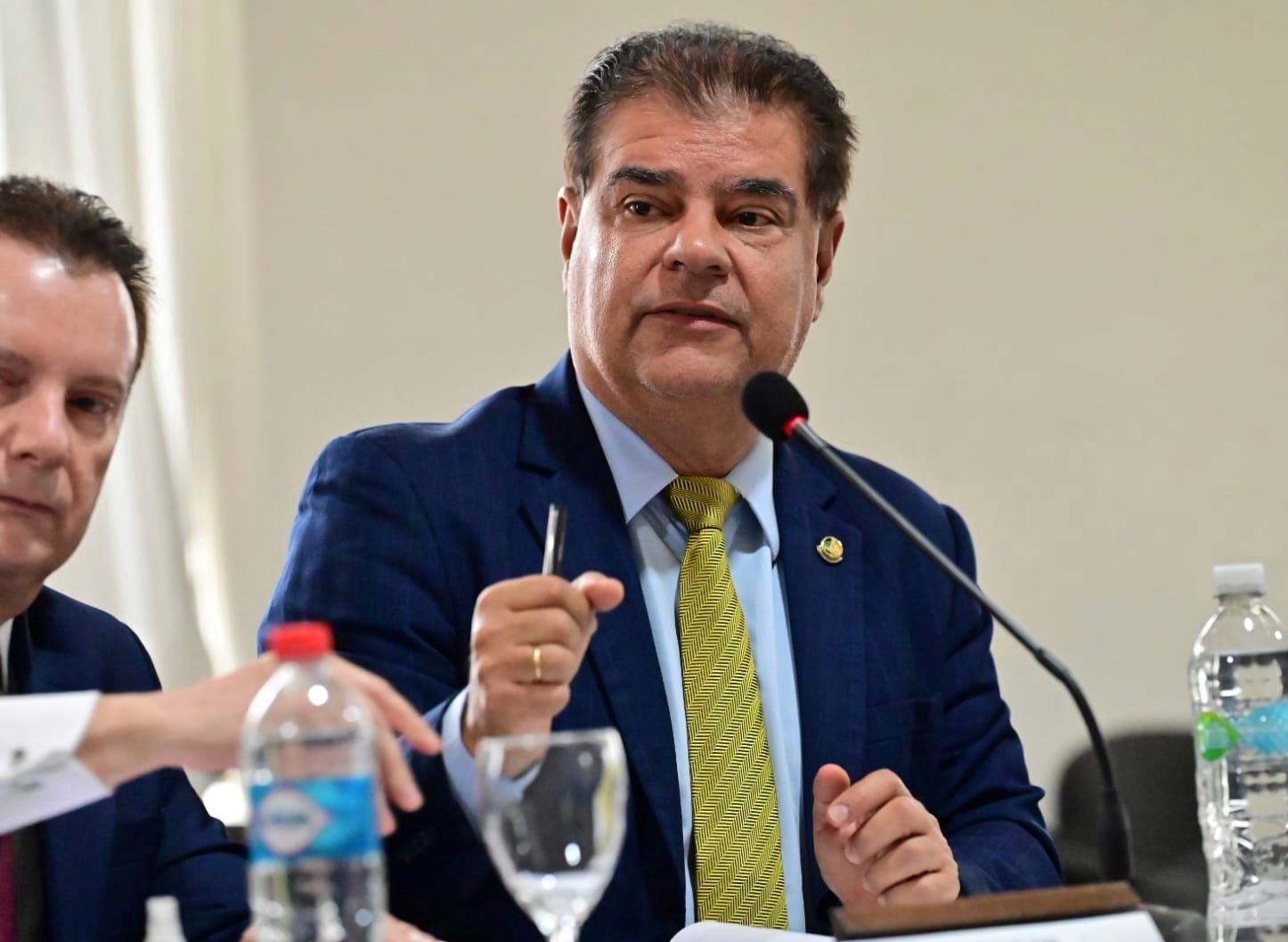 SUPERFEDERAÇÃO E FUSÃO DE PARTIDOS PODEM COMPLICAR REELEIÇÃO DE NELSINHO